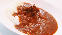 ビーフとオニオンの欧風カレー